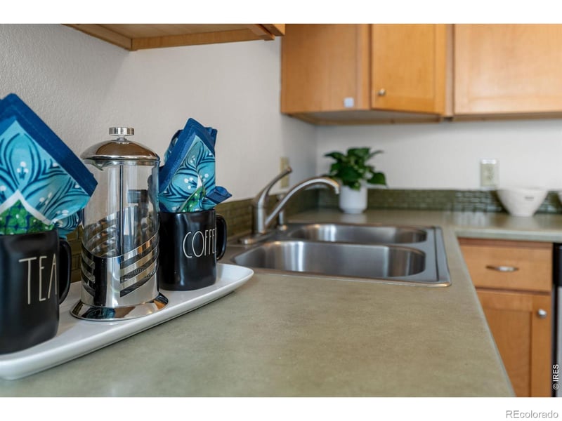 7422 Clubhouse Rd, Boulder, CO 80301