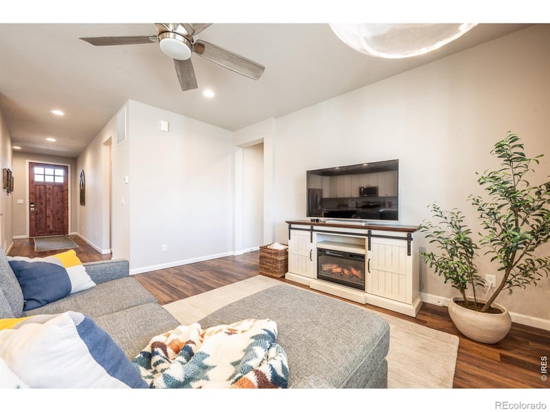 2093 Boise Ct, Longmont, CO 80504