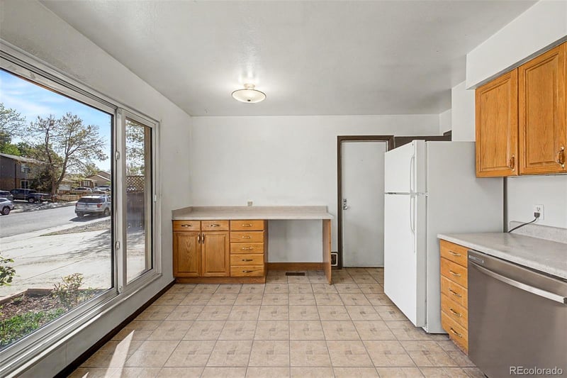 5009 Uvalda St, Denver, CO 80239