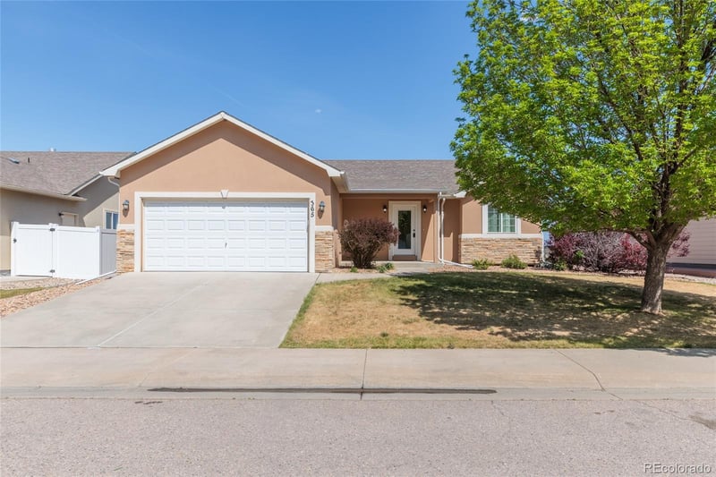 365 Primrose Dr, Loveland, CO 80537
