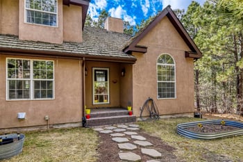 3392 Estates Cir, Larkspur, CO 80118