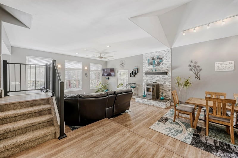 3392 Estates Cir, Larkspur, CO 80118