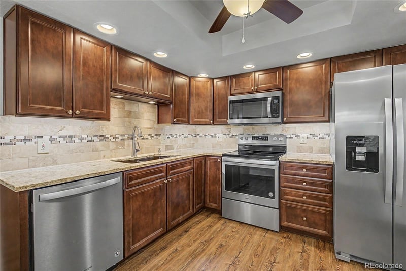 13952 Marina Dr #302, Aurora, CO 80014