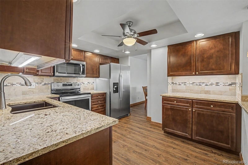 13952 Marina Dr #302, Aurora, CO 80014