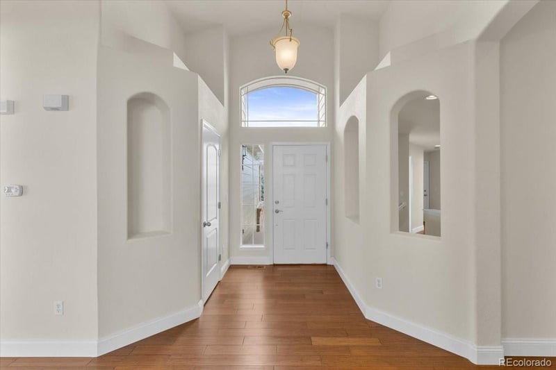 6756 Solana Dr, Castle Pines, CO 80108