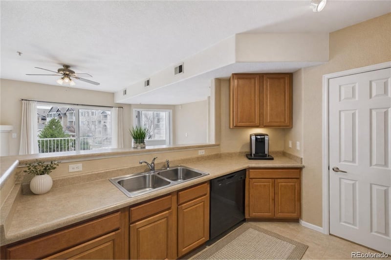 15700 Jamison Dr #9-203, Englewood, CO 80112