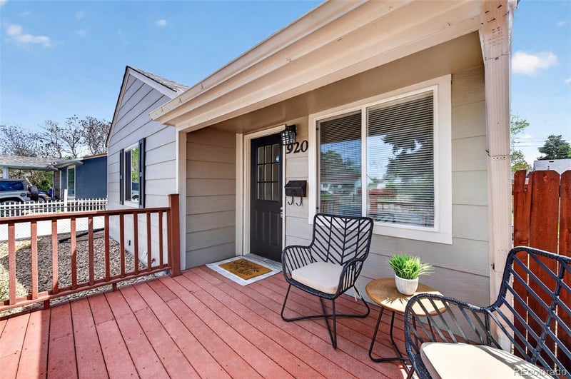 920 Moline St, Aurora, CO 80010