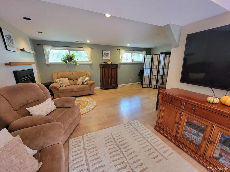 570 Columbine Ave, Golden, CO 80401