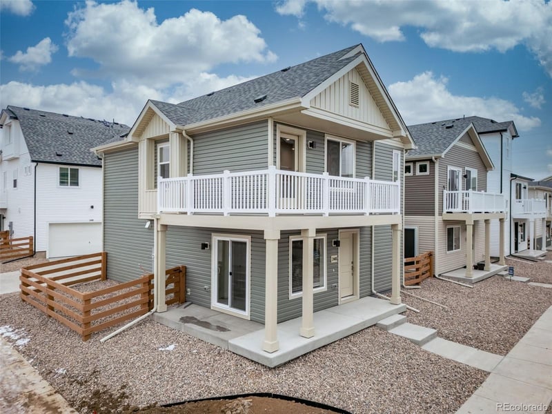 46523 Gold Prairie Dr, Bennett, CO 80102