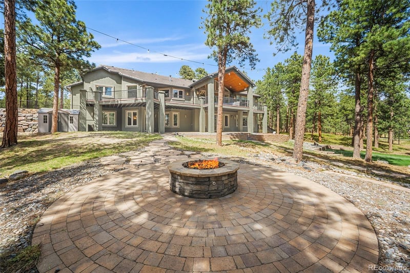4961 High Forest Rd, Colorado Springs, CO 80908