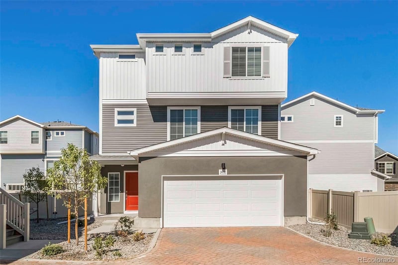 618 Wagon Wheel Way, Bennett, CO 80102