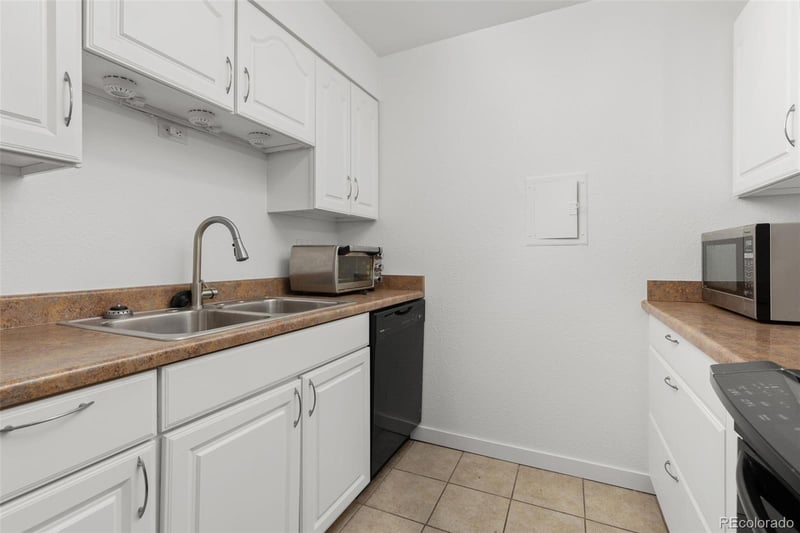 12180 Huron St #202, Denver, CO 80234