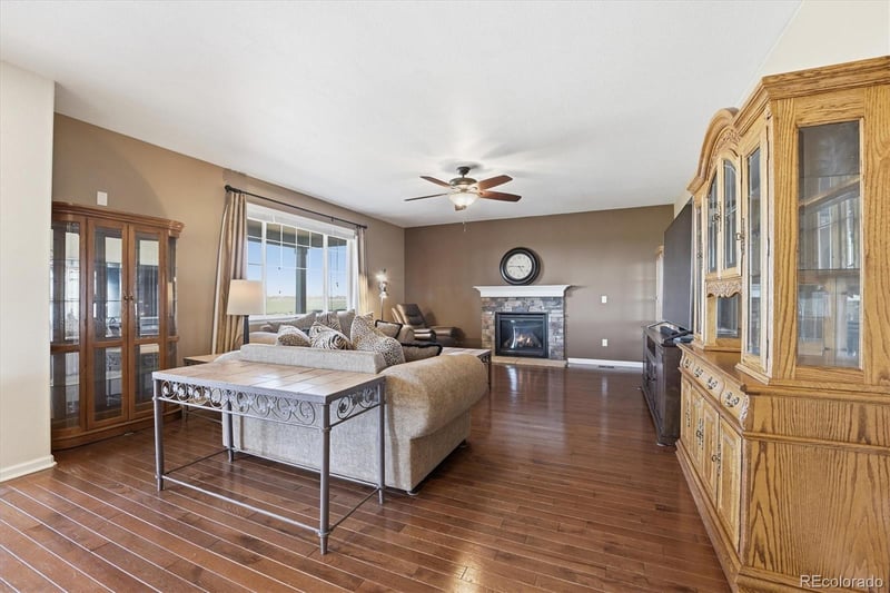 25561 E 5th Pl, Aurora, CO 80018