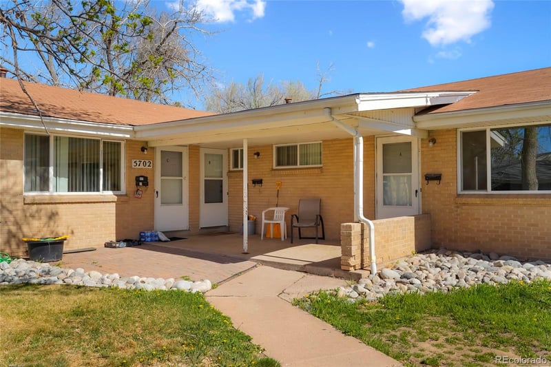5702 Pearl St, Littleton, CO 80121