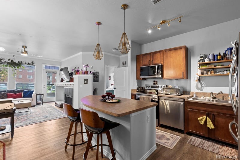 10176 Park Meadows Dr #2117, Lone Tree, CO 80124