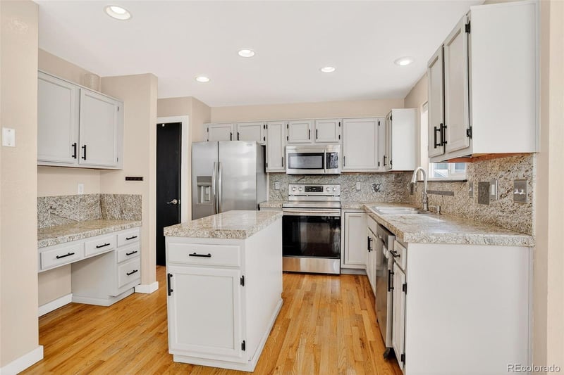 8237 Ogden Cir, Littleton, CO 80122