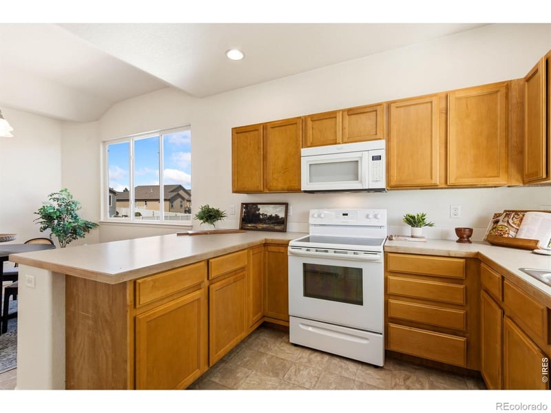 3389 Hackberry Ln, Johnstown, CO 80534