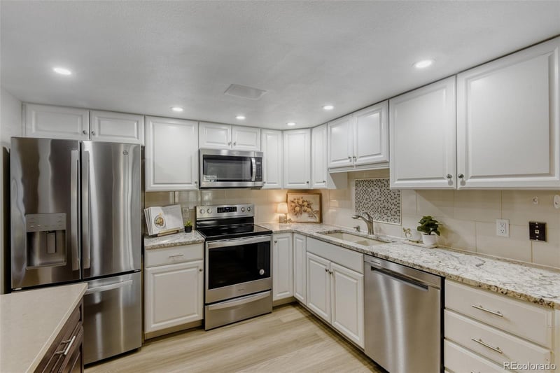 14102 Linvale Pl #305, Aurora, CO 80014