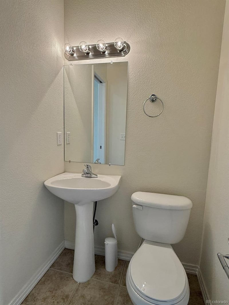 1688 Aquamarine Dr, Brighton, CO 80603