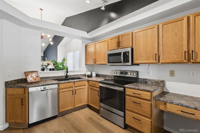 865 W 96th Ave, Thornton, CO 80260
