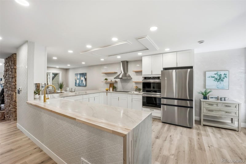 1581 Briarwood Ave, Littleton, CO 80120