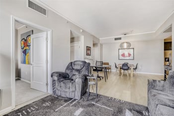 1975 Grant St #604, Denver, CO 80203