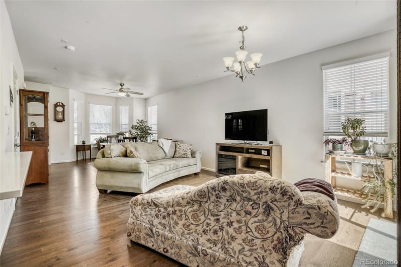 14641 Poundstone Dr, Aurora, CO 80015