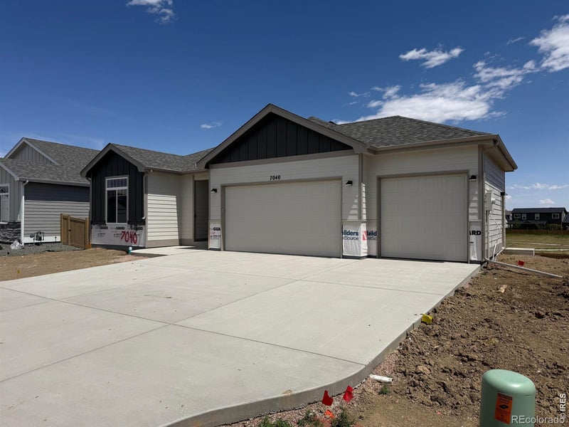 7040 Feather Reed Dr, Wellington, CO 80549