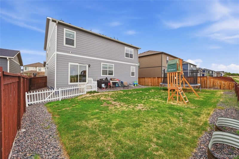 281 Raven Ln, Johnstown, CO 80534