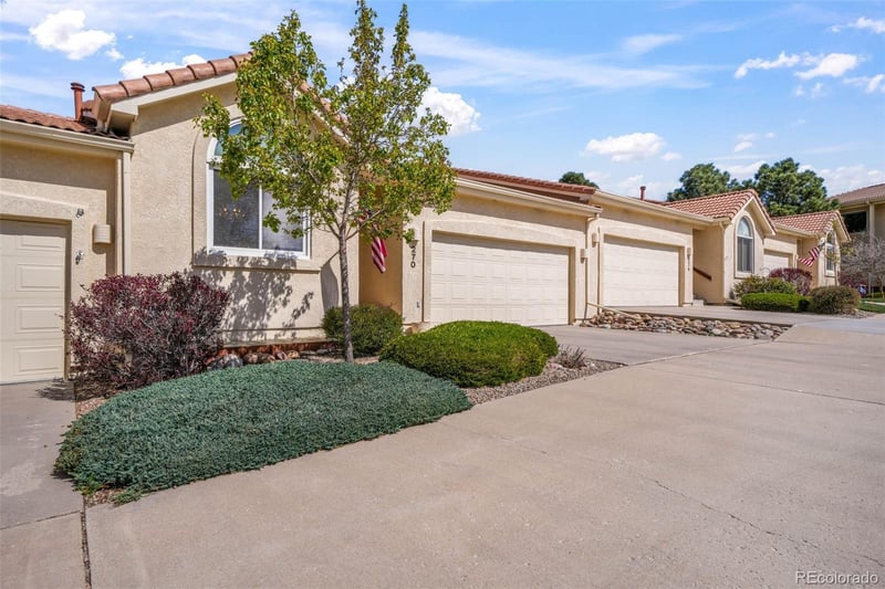 270 Luxury Ln, Colorado Springs, CO 80921