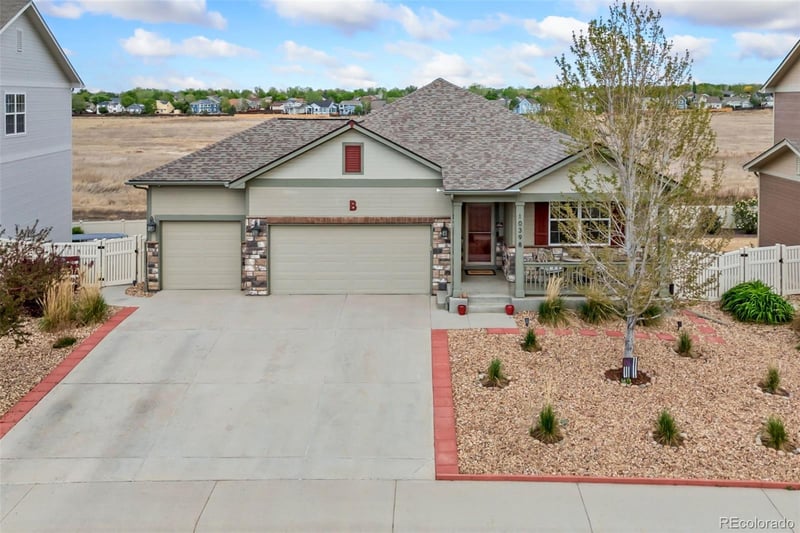 10398 Stagecoach Ave, Firestone, CO 80504