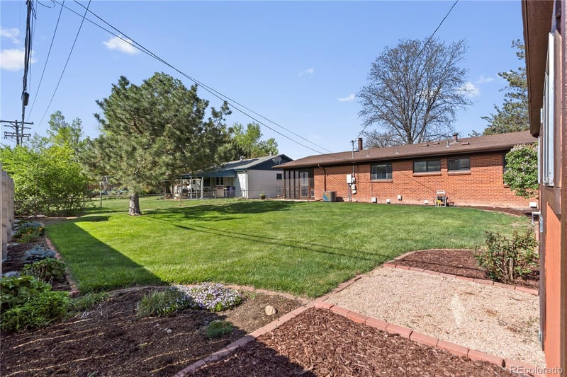 962 Holly St, Denver, CO 80246