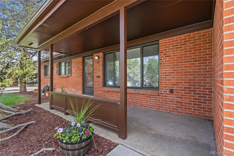 962 Holly St, Denver, CO 80246