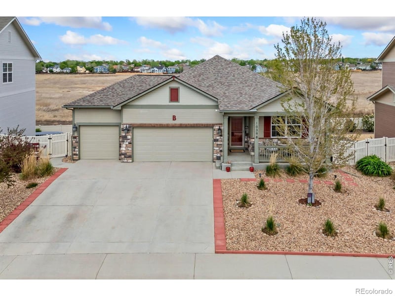 10398 Stagecoach Ave, Firestone, CO 80504