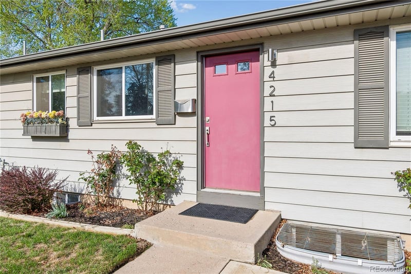 4215 Lipan St, Englewood, CO 80110