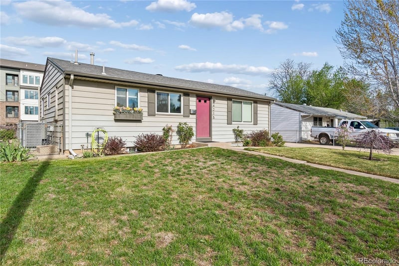 4215 Lipan St, Englewood, CO 80110