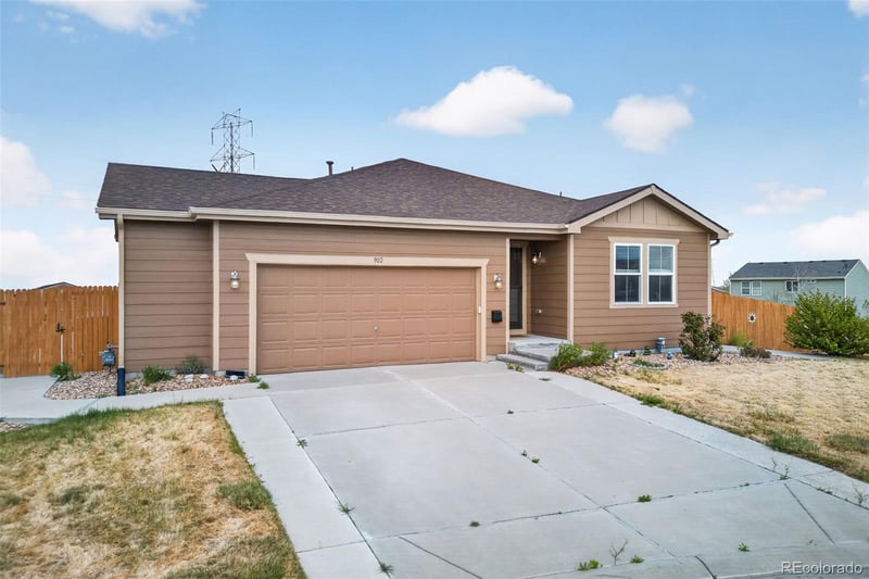 902 Stagecoach Ave, Brighton, CO 80603