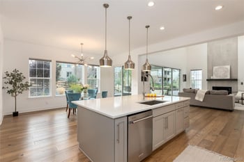 6689 Vandriver Way, Aurora, CO 80016