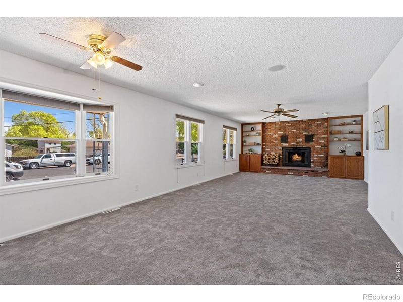 921 Shortleaf Ct, Loveland, CO 80538