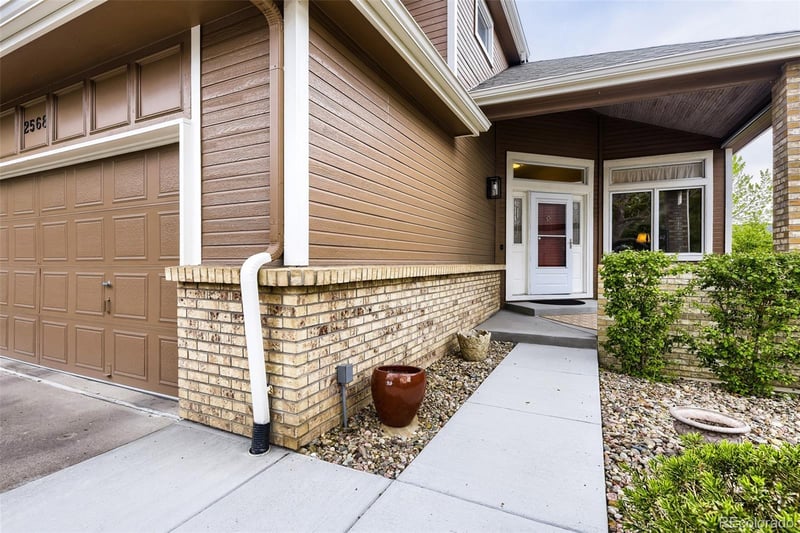 2568 S Independence Ct, Denver, CO 80227