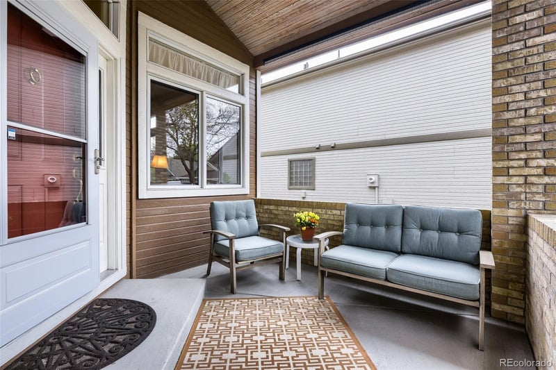 2568 S Independence Ct, Denver, CO 80227