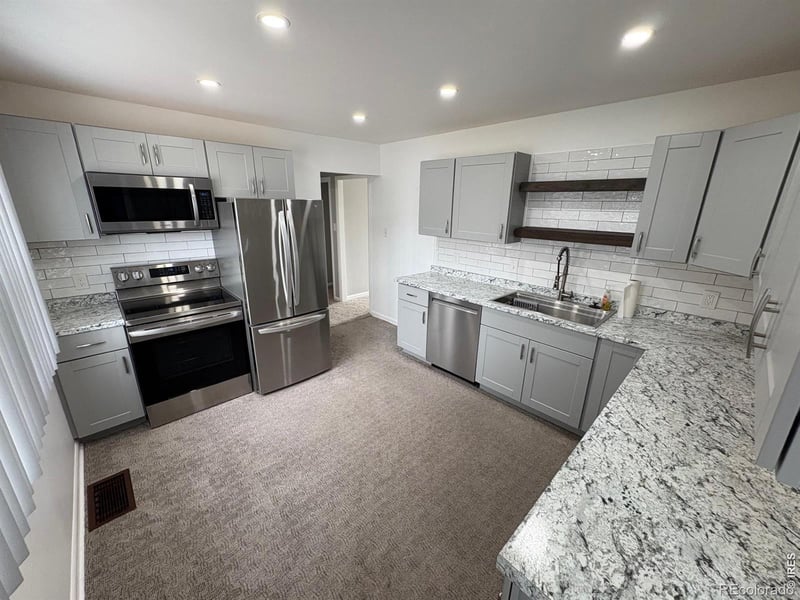 337 Plainview Ave, Sterling, CO 80751