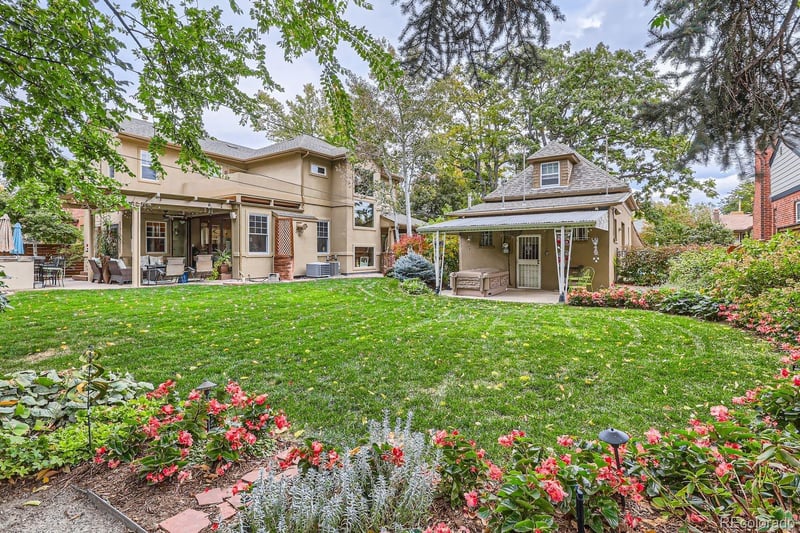 2335 N Glencoe St, Denver, CO 80207