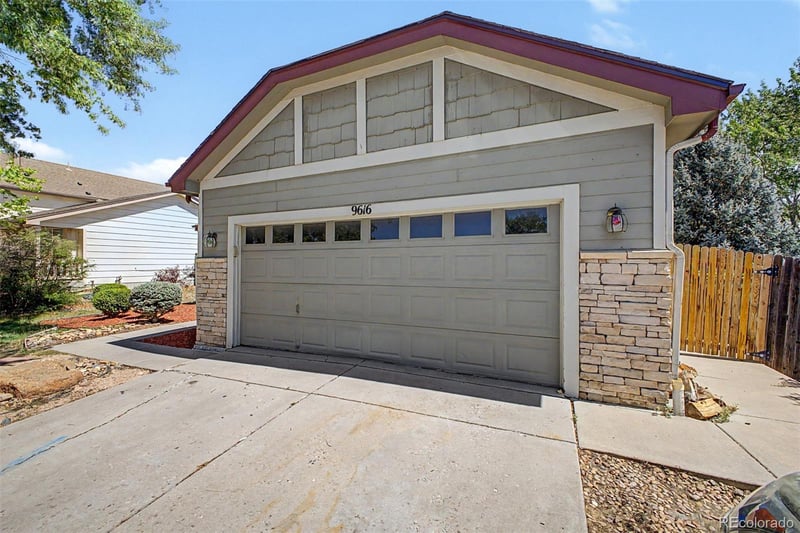 9616 Harris Cir, Thornton, CO 80229