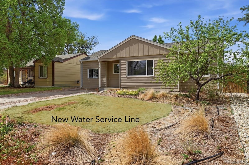 1781 Kingston St, Aurora, CO 80010