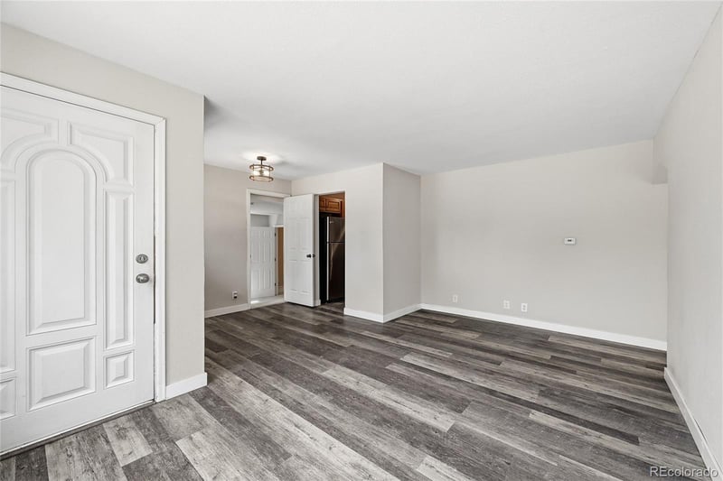 1781 Kingston St, Aurora, CO 80010
