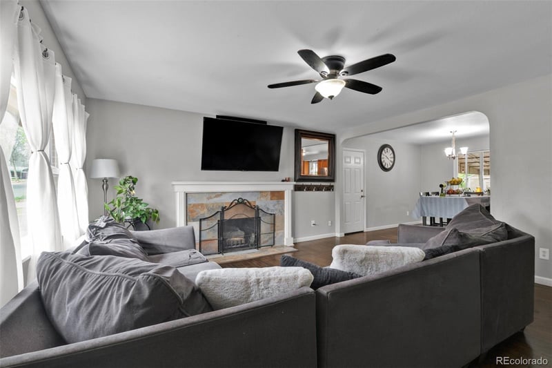 1512 Rushmore Dr, Colorado Springs, CO 80910