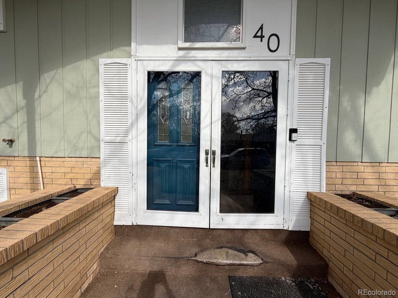 40 Paradise Dr, Burlington, CO 80807