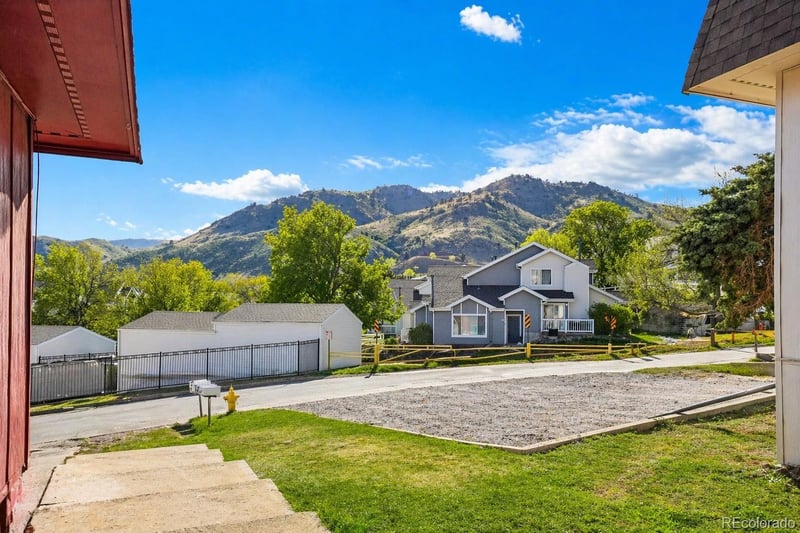 331 Columbine St, Golden, CO 80403