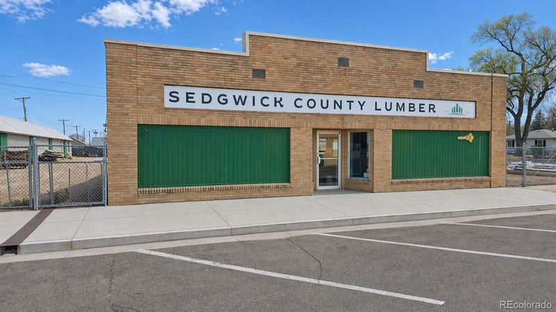 121 Walnut St, Julesburg, CO 80737